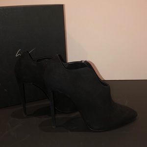 Olinda bootie